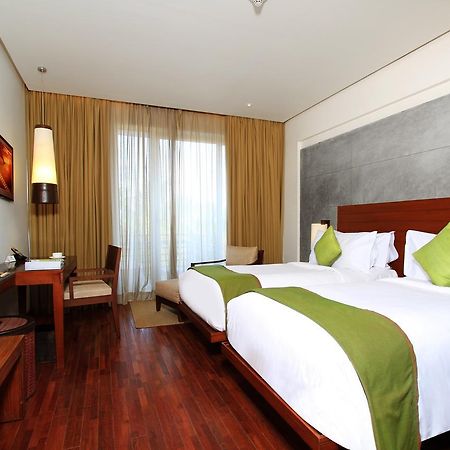 Holiday Inn & Suites Bengaluru Whitefield מראה חיצוני תמונה